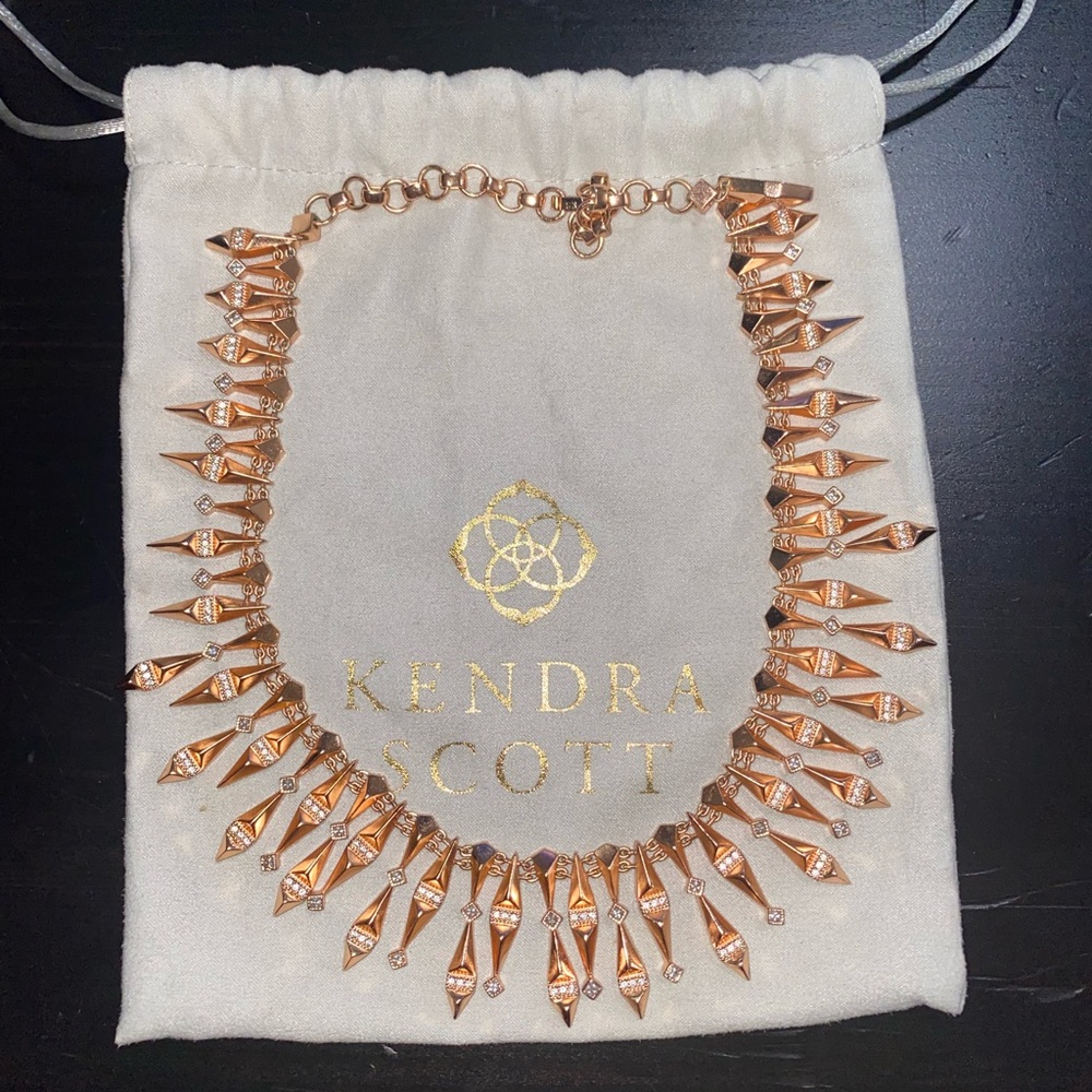 Kendra Scott chocker